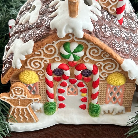 Vintage PartyLite Gingerbread Hand Painted Tealight House Village Retired - Picture 2 of 16